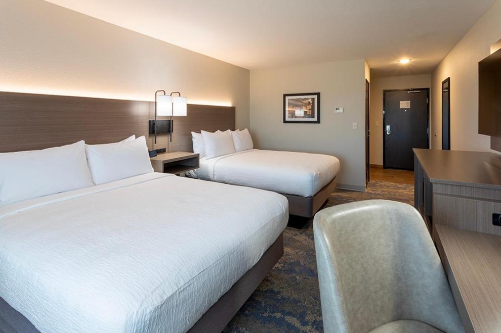 Grandstay Hotel & Suites Johnston-Des Moines, Ia Bagian luar foto